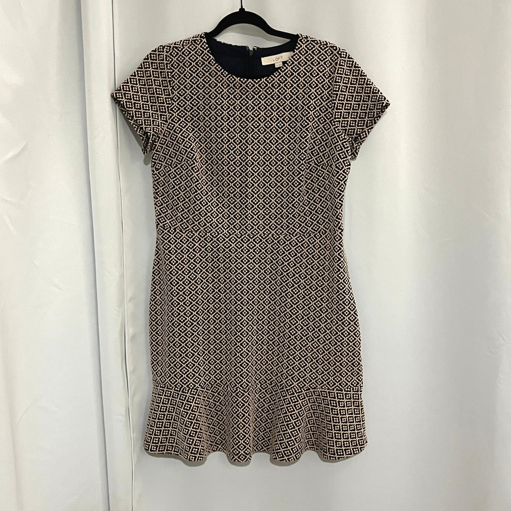LOFT Petites Navy Blue Geometric Textured Knit Flounce Shift Dress Sz 10P Office